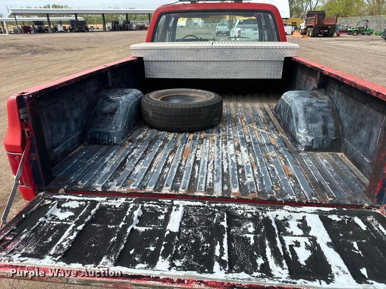 image for item EH5493 1991 Chevrolet  C3500 Crew Cab pickup truck