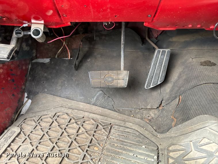 image for item EH5493 1991 Chevrolet  C3500 Crew Cab pickup truck