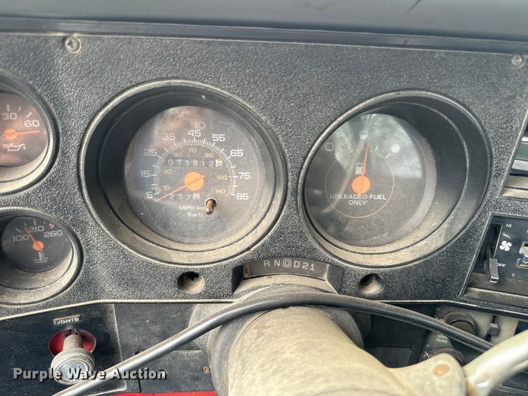 image for item EH5493 1991 Chevrolet  C3500 Crew Cab pickup truck