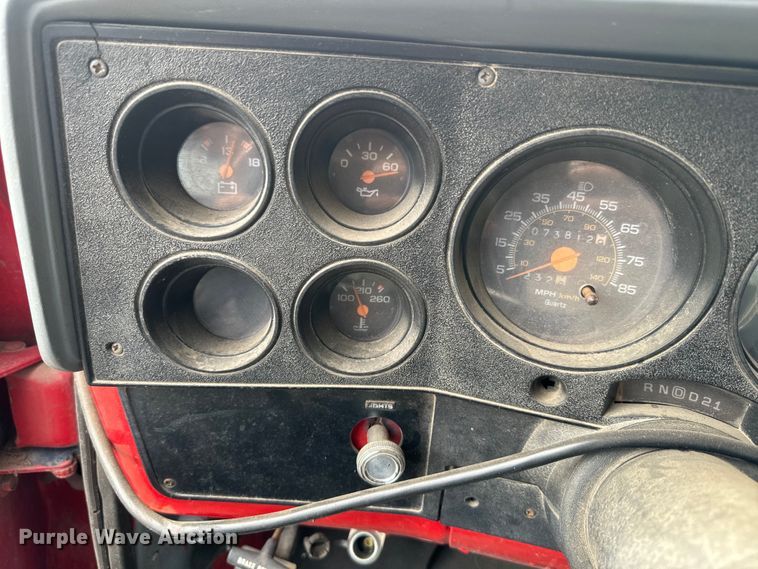 image for item EH5493 1991 Chevrolet  C3500 Crew Cab pickup truck