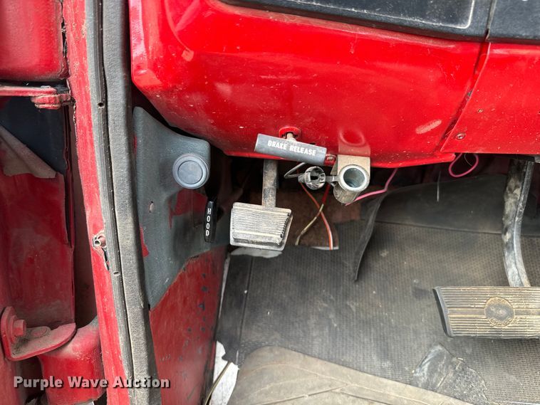 image for item EH5493 1991 Chevrolet  C3500 Crew Cab pickup truck