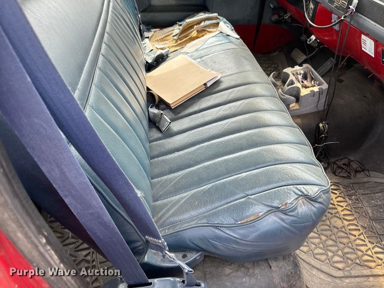 image for item EH5493 1991 Chevrolet  C3500 Crew Cab pickup truck