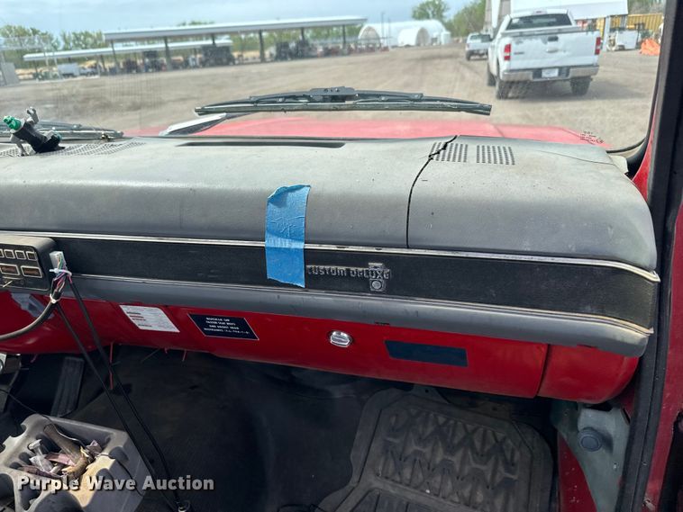 image for item EH5493 1991 Chevrolet  C3500 Crew Cab pickup truck