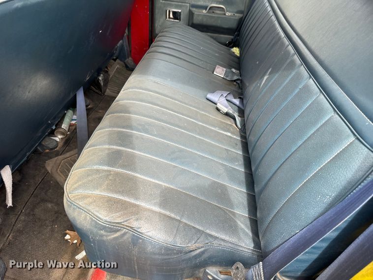 image for item EH5493 1991 Chevrolet  C3500 Crew Cab pickup truck