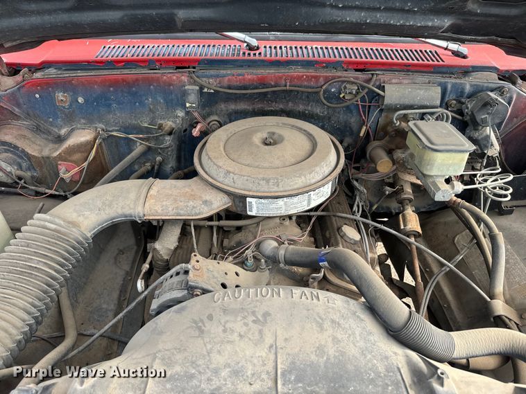 image for item EH5493 1991 Chevrolet  C3500 Crew Cab pickup truck