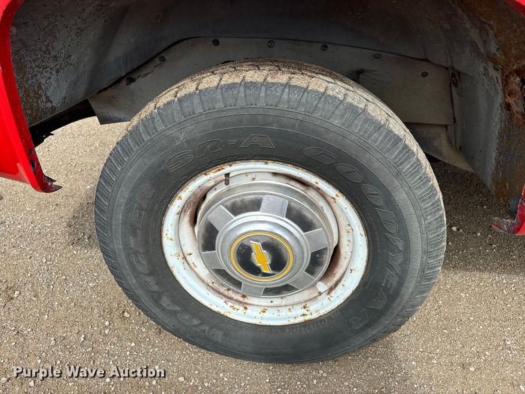 image for item EH5493 1991 Chevrolet  C3500 Crew Cab pickup truck