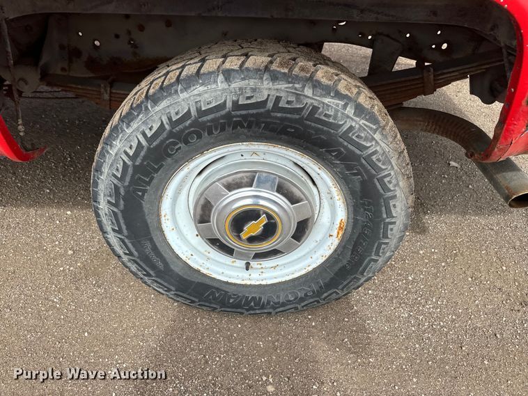 image for item EH5493 1991 Chevrolet  C3500 Crew Cab pickup truck