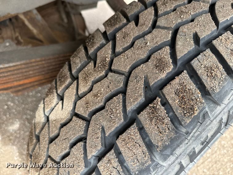 image for item EH5493 1991 Chevrolet  C3500 Crew Cab pickup truck