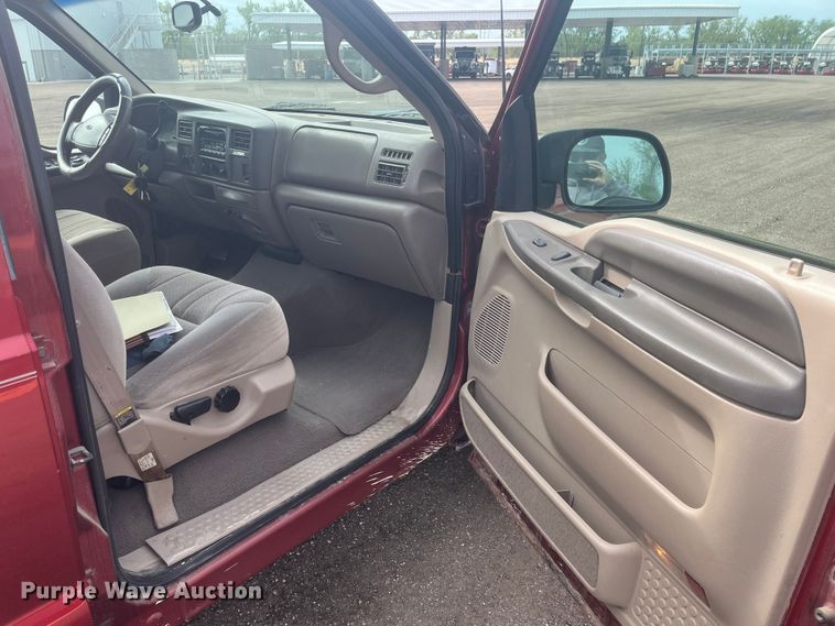 image for item EH5500 2000 Ford Excursion XLT SUV