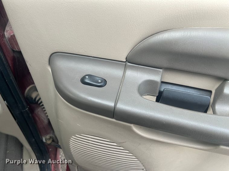 image for item EH5500 2000 Ford Excursion XLT SUV