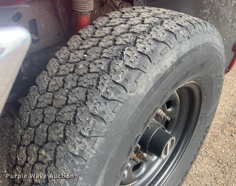 image for item EH5500 2000 Ford Excursion XLT SUV