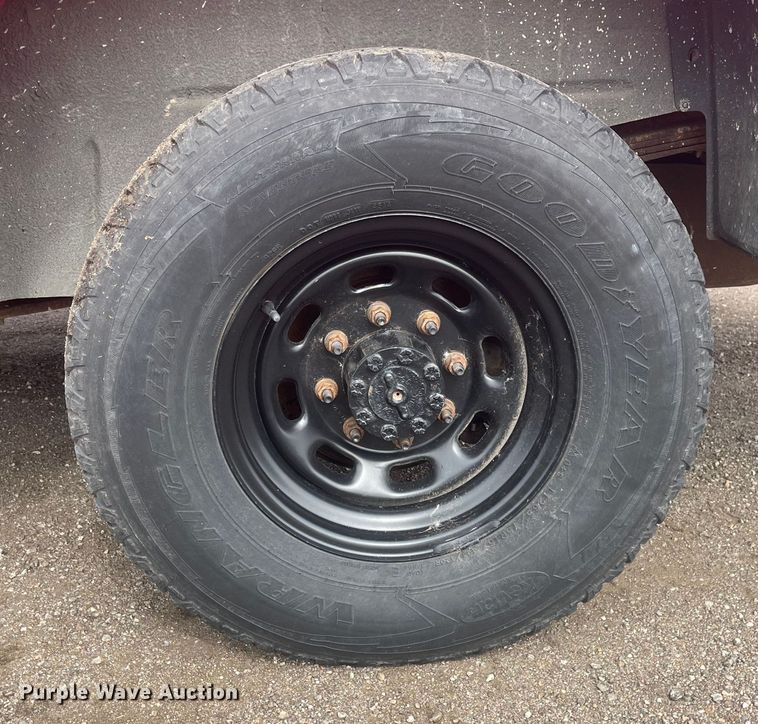 image for item EH5500 2000 Ford Excursion XLT SUV