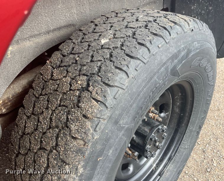 image for item EH5500 2000 Ford Excursion XLT SUV