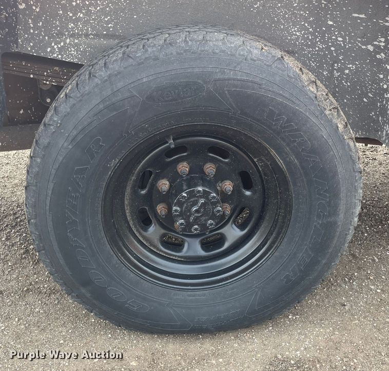 image for item EH5500 2000 Ford Excursion XLT SUV