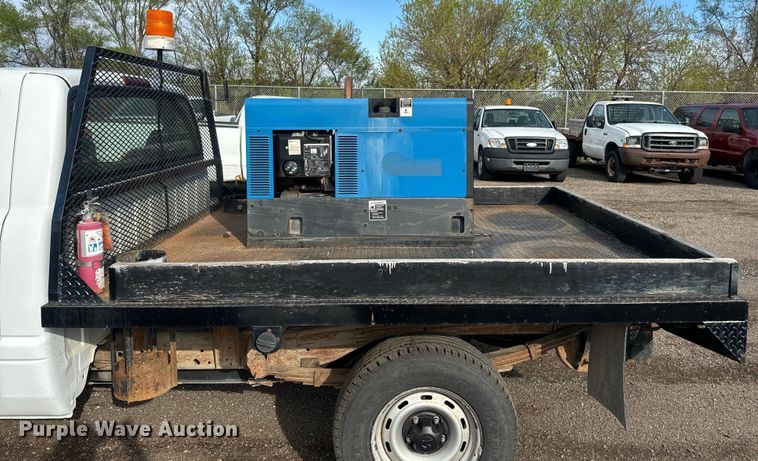 image for item EH5503 1996 Dodge Ram 1500 flatbed pickup truck
