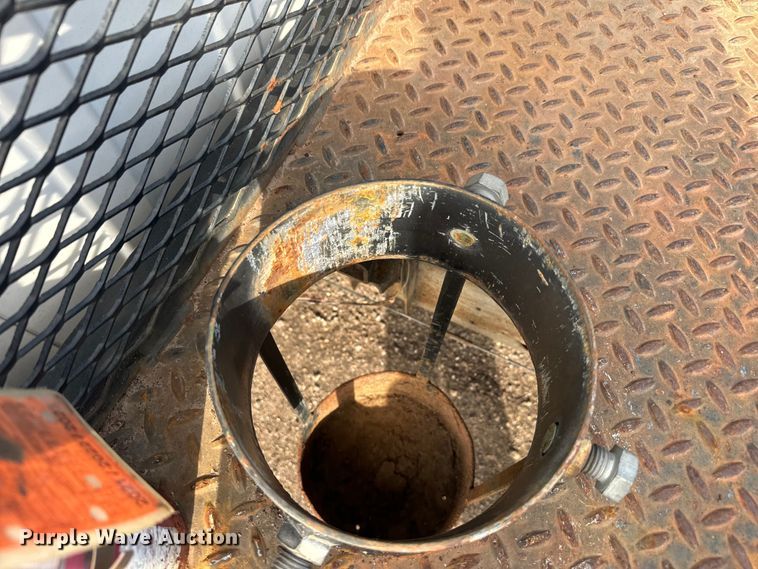 image for item EH5503 1996 Dodge Ram 1500 flatbed pickup truck