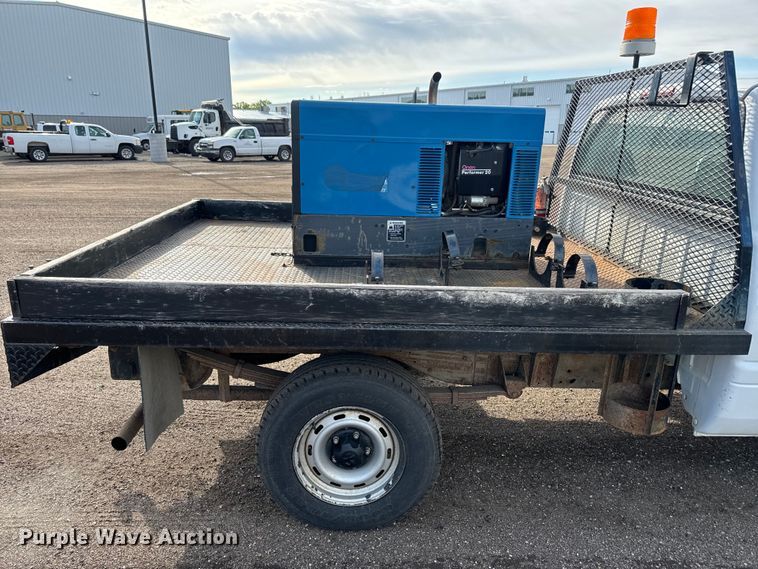 image for item EH5503 1996 Dodge Ram 1500 flatbed pickup truck