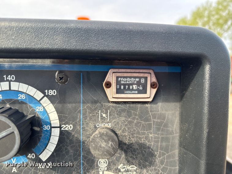 image for item EH5503 1996 Dodge Ram 1500 flatbed pickup truck