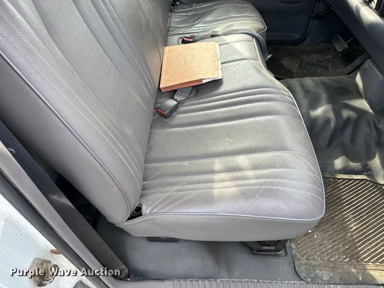 image for item EH5503 1996 Dodge Ram 1500 flatbed pickup truck