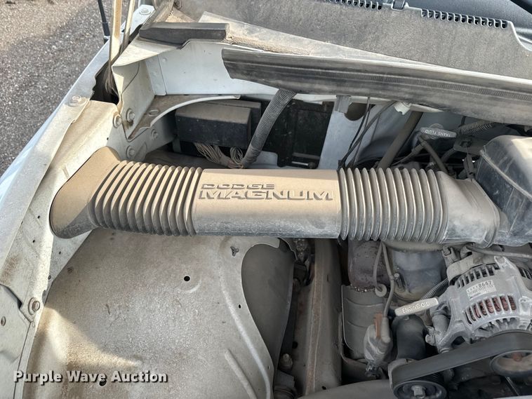 image for item EH5503 1996 Dodge Ram 1500 flatbed pickup truck