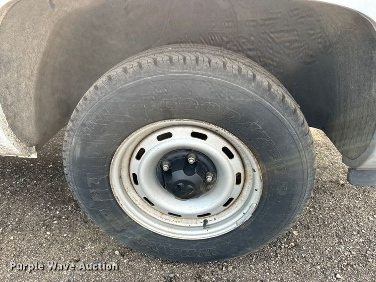 image for item EH5503 1996 Dodge Ram 1500 flatbed pickup truck