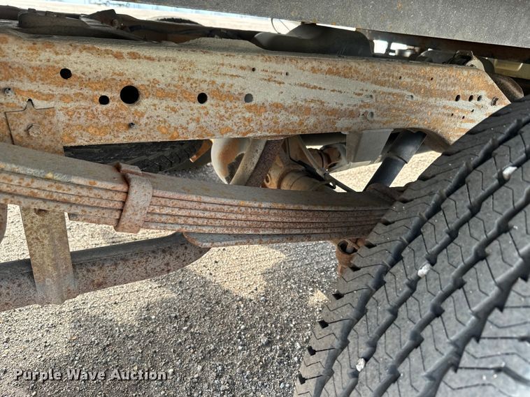 image for item EH5503 1996 Dodge Ram 1500 flatbed pickup truck