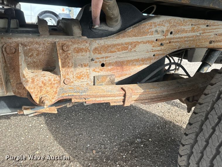 image for item EH5503 1996 Dodge Ram 1500 flatbed pickup truck