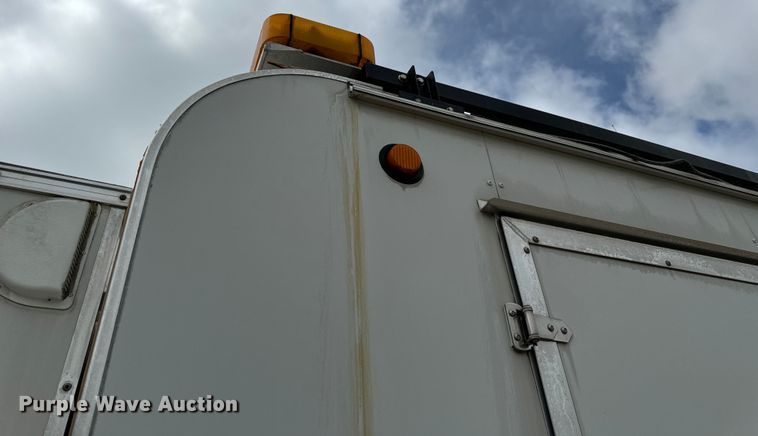 image for item EH6701 2005 Jensen office trailer