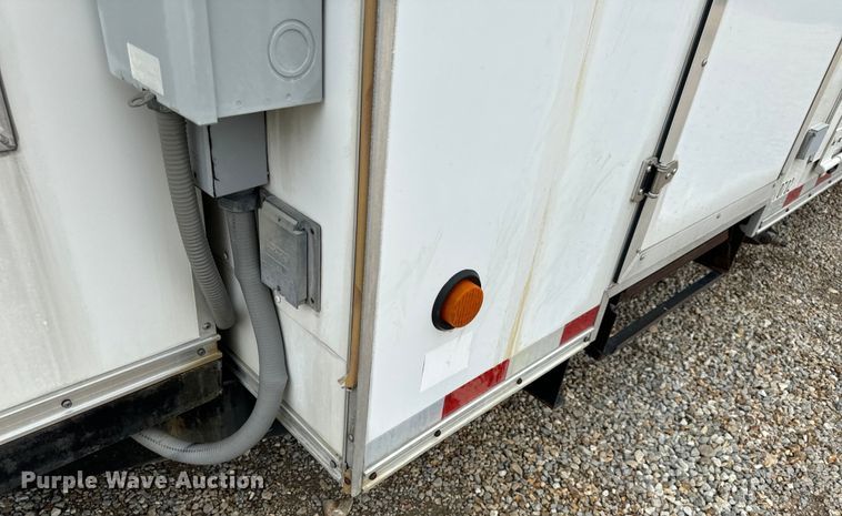 image for item EH6701 2005 Jensen office trailer