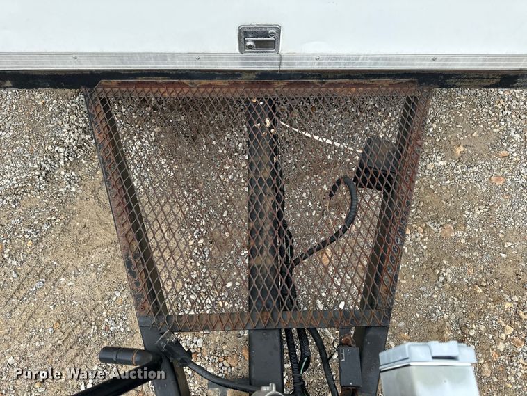 image for item EH6701 2005 Jensen office trailer