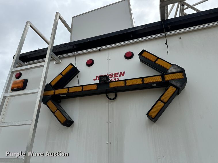 image for item EH6701 2005 Jensen office trailer