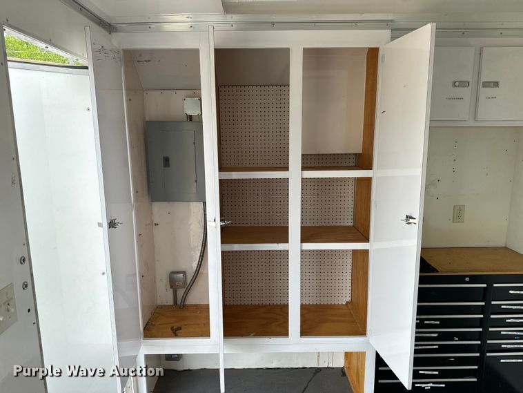 image for item EH6701 2005 Jensen office trailer