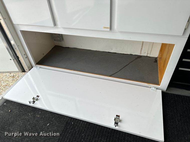 image for item EH6701 2005 Jensen office trailer