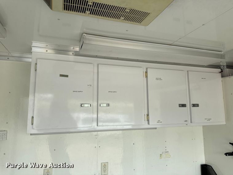 image for item EH6701 2005 Jensen office trailer