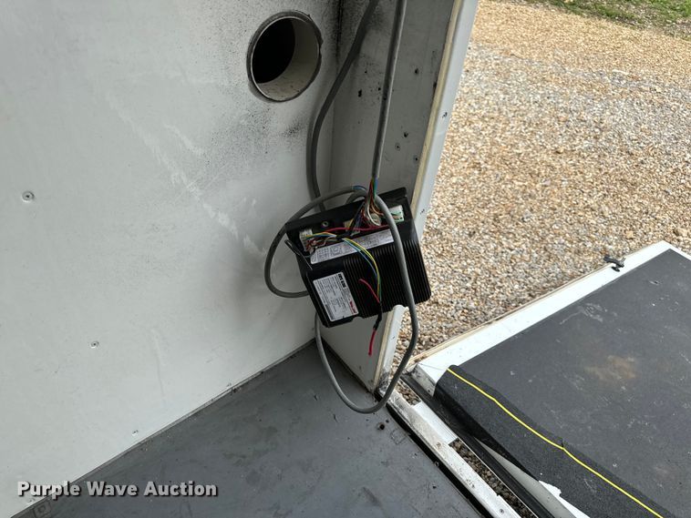 image for item EH6701 2005 Jensen office trailer