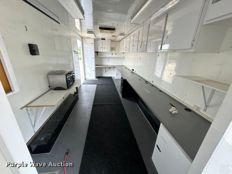 image for item EH6701 2005 Jensen office trailer