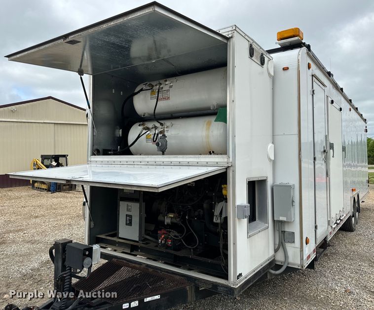 image for item EH6701 2005 Jensen office trailer