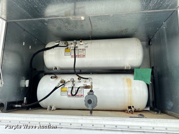 image for item EH6701 2005 Jensen office trailer