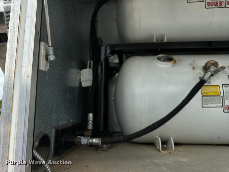 image for item EH6701 2005 Jensen office trailer