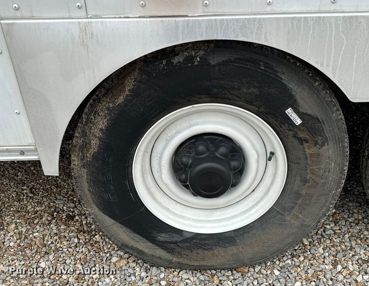 image for item EH6701 2005 Jensen office trailer