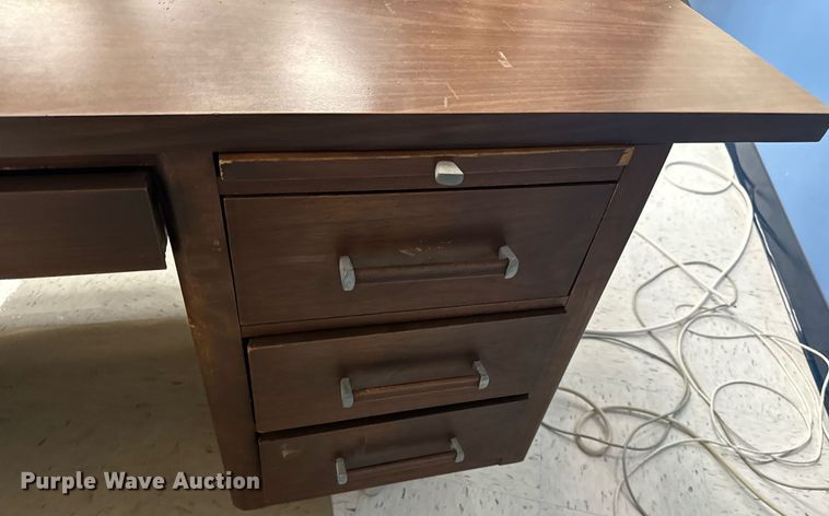 image for item EH6717 Electronics