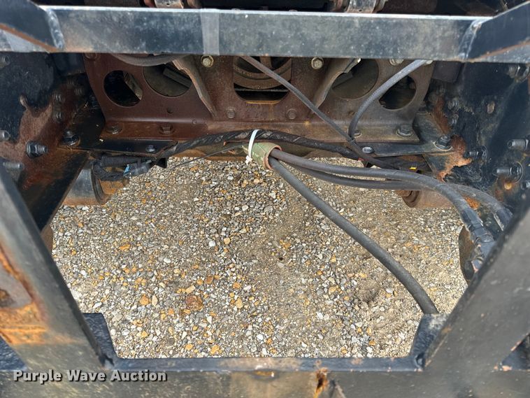 image for item EH6729 2004 International 7400 dump truck