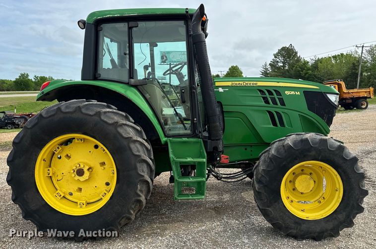 image for item EH6732 2012 John Deere 6125M MFWD tractor