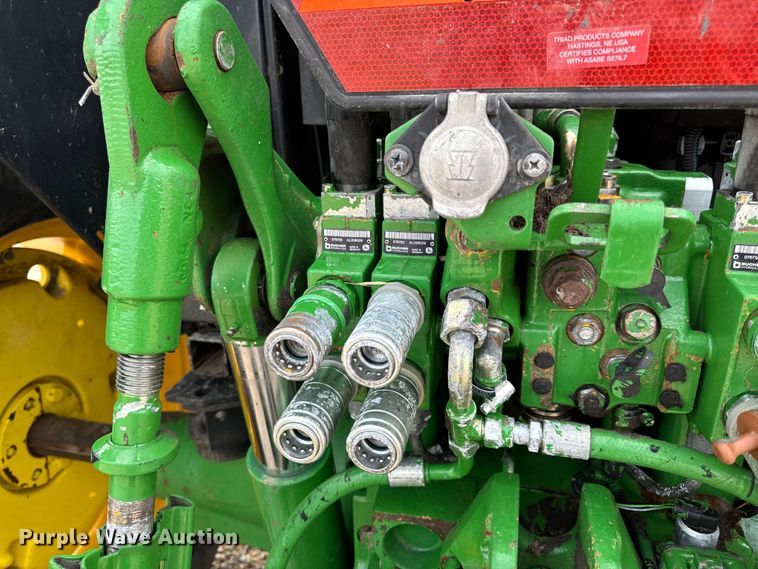 image for item EH6732 2012 John Deere 6125M MFWD tractor