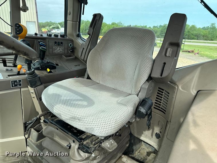 image for item EH6732 2012 John Deere 6125M MFWD tractor