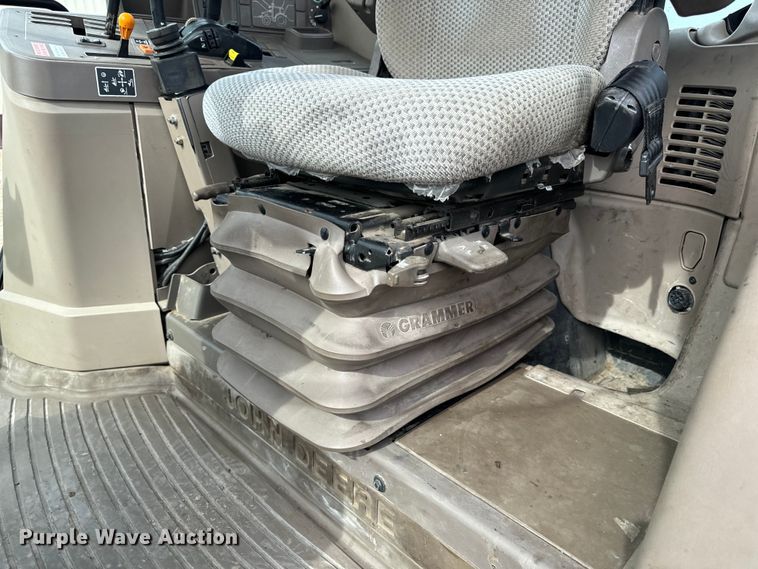 image for item EH6732 2012 John Deere 6125M MFWD tractor