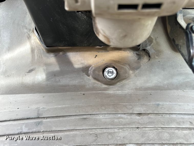 image for item EH6732 2012 John Deere 6125M MFWD tractor