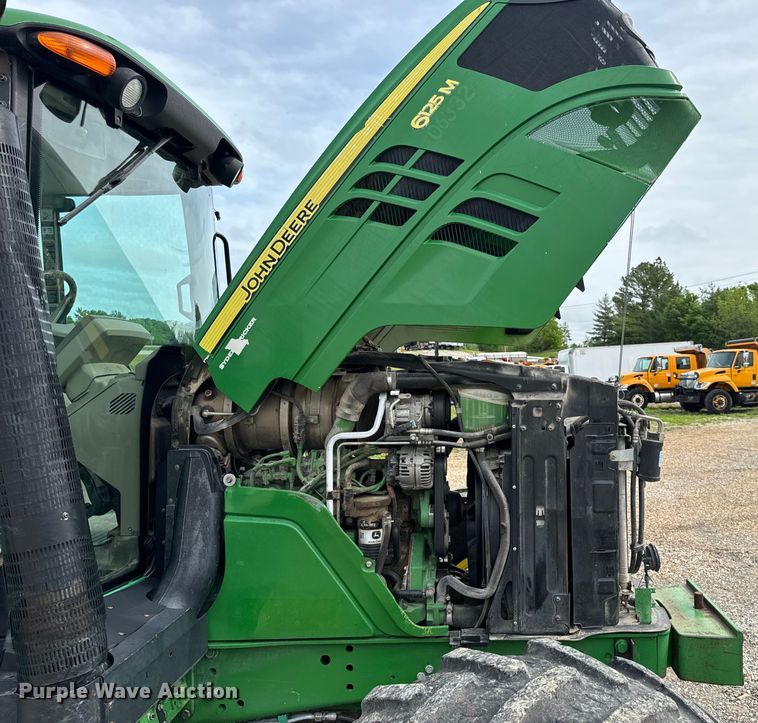 image for item EH6732 2012 John Deere 6125M MFWD tractor