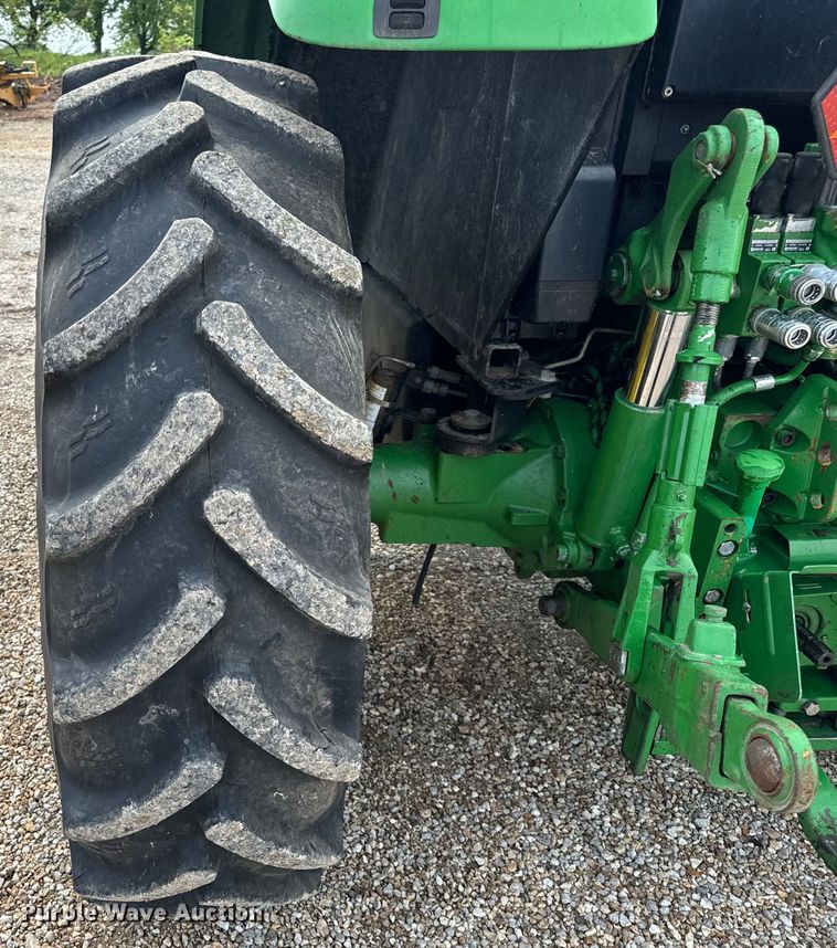 image for item EH6732 2012 John Deere 6125M MFWD tractor