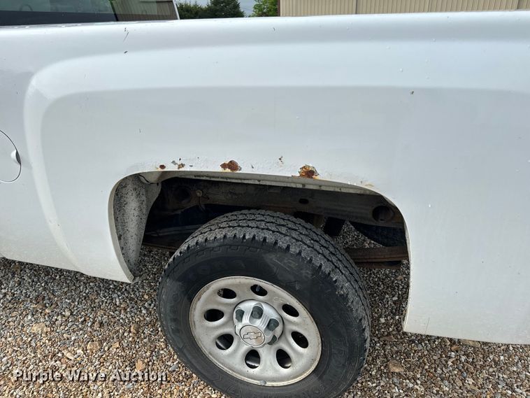 image for item EH6735 2007 Chevrolet Silverado 1500 Ext. Cab pickup truck